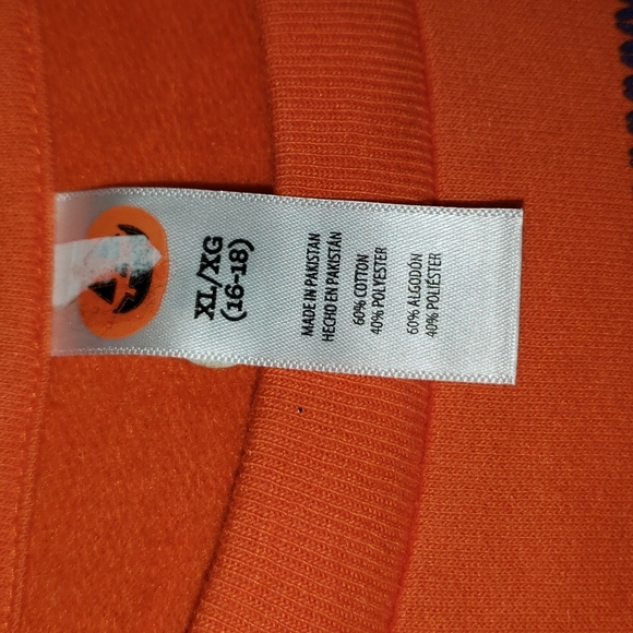 Halloween Tee's Bundle of 2 Size L & XL - Picture 6 of 8